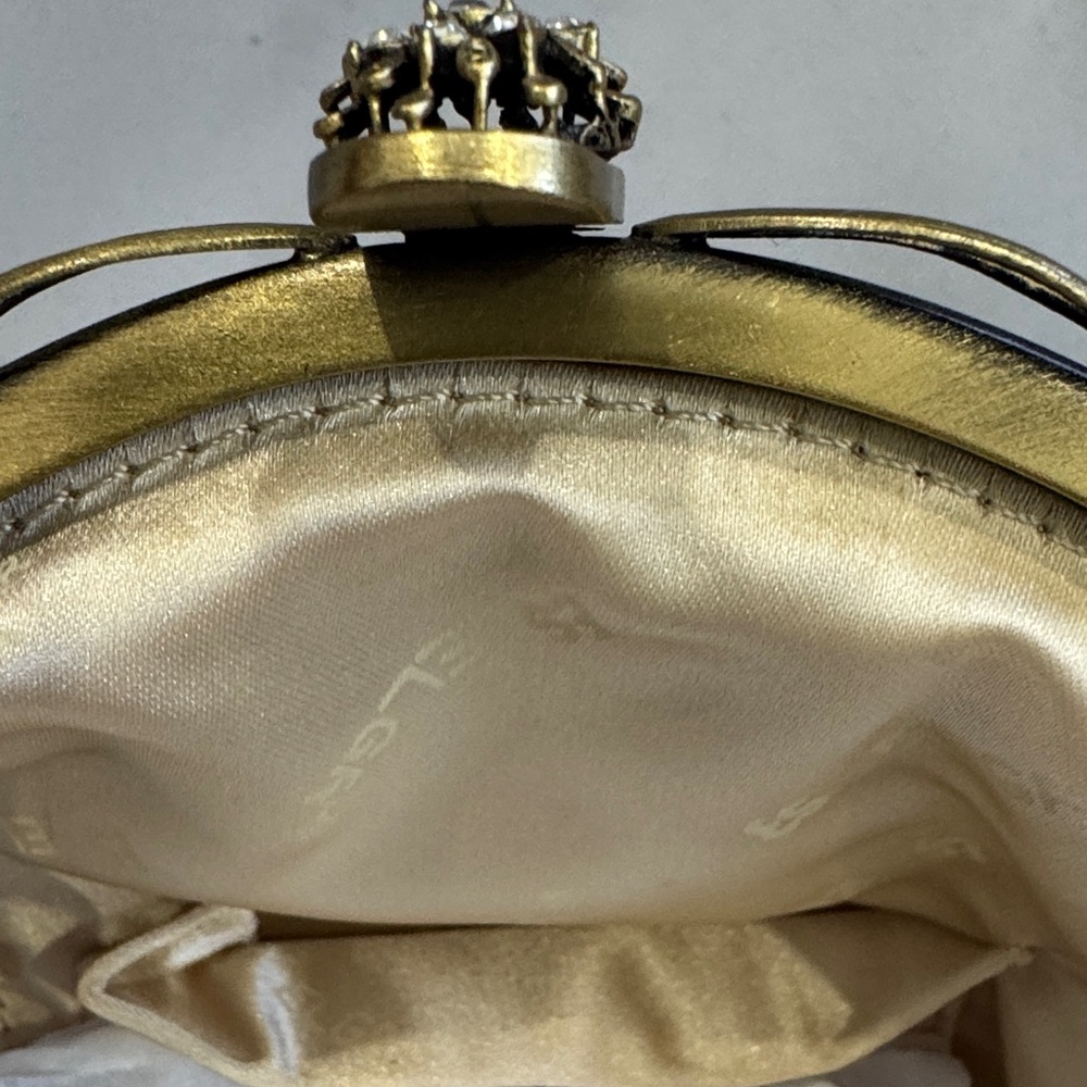 Vintage Beaded Evening Bag – Gold, Brown & Mother of Pearl – Kiss Lock Closure - Picture 12 of 12